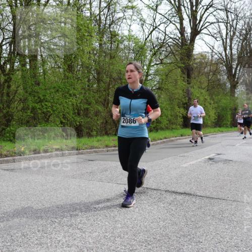 12.04.2026 - 45. Internationalen Wilhelmsburger Insellauf Yannick Fuchs http://msf.ph/oto/9505098 12.04.2026 12:55:26 Laufen 3652, 2086 meine-sportfotos.de