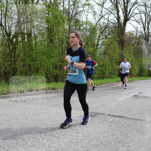 12.04.2026 - 45. Internationalen Wilhelmsburger Insellauf Yannick Fuchs http://msf.ph/oto/9505099 12.04.2026 12:55:26 Laufen 2086, 470, 3642 meine-sportfotos.de