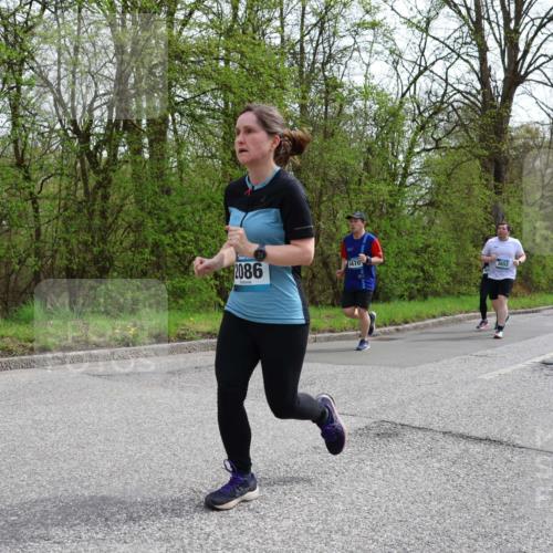 12.04.2026 - 45. Internationalen Wilhelmsburger Insellauf Yannick Fuchs http://msf.ph/oto/9505100 12.04.2026 12:55:26 Laufen 5470, 3652, 2086 meine-sportfotos.de