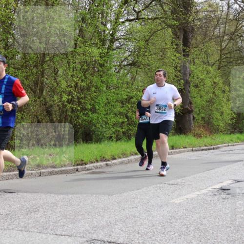12.04.2026 - 45. Internationalen Wilhelmsburger Insellauf Yannick Fuchs http://msf.ph/oto/9505102 12.04.2026 12:55:27 Laufen 5470, 21, 1, 4641, 3652, 3591, 3804 meine-sportfotos.de