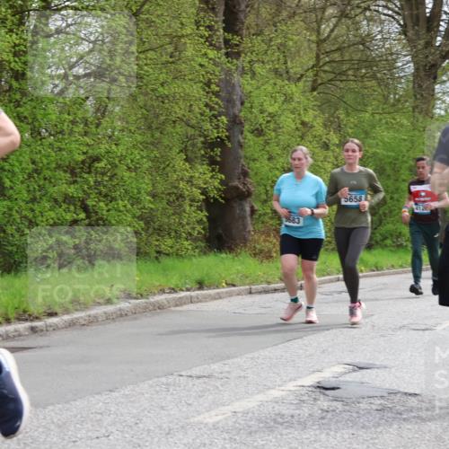 12.04.2026 - 45. Internationalen Wilhelmsburger Insellauf Yannick Fuchs http://msf.ph/oto/9505137 12.04.2026 12:55:34 Laufen 78, 3683, 5658, 412, 2335 meine-sportfotos.de