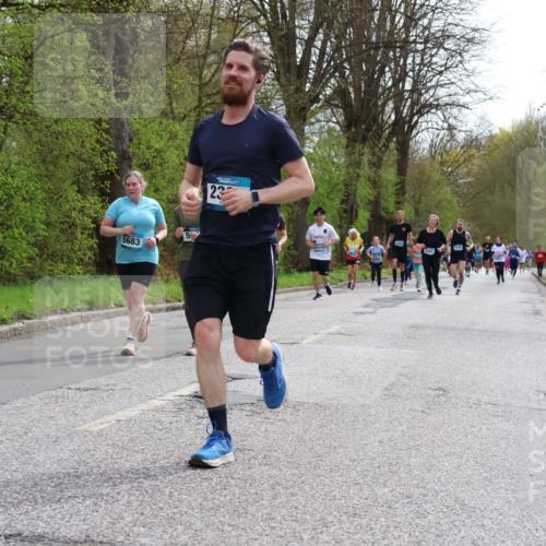 12.04.2026 - 45. Internationalen Wilhelmsburger Insellauf Yannick Fuchs http://msf.ph/oto/9505138 12.04.2026 12:55:35 Laufen 5683, 5, 23 meine-sportfotos.de