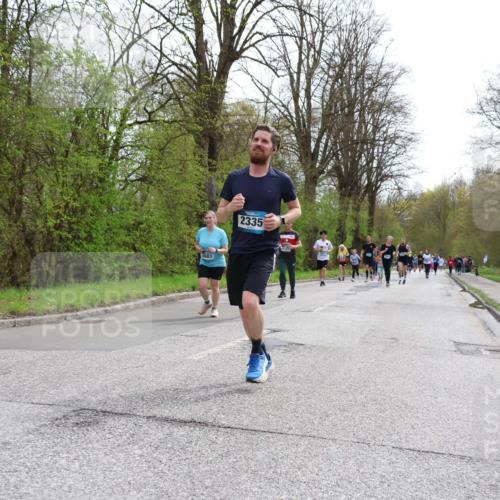 12.04.2026 - 45. Internationalen Wilhelmsburger Insellauf Yannick Fuchs http://msf.ph/oto/9505139 12.04.2026 12:55:35 Laufen 5683, 2335 meine-sportfotos.de