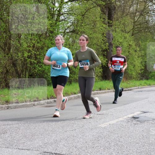 12.04.2026 - 45. Internationalen Wilhelmsburger Insellauf Yannick Fuchs http://msf.ph/oto/9505144 12.04.2026 12:55:37 Laufen 5683, 5658, 4122 meine-sportfotos.de