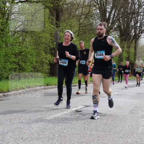 12.04.2026 - 45. Internationalen Wilhelmsburger Insellauf Yannick Fuchs http://msf.ph/oto/9505171 12.04.2026 12:55:42 Laufen 3489, 5588, 886, 5677, 4797 meine-sportfotos.de