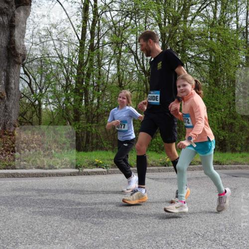 12.04.2026 - 45. Internationalen Wilhelmsburger Insellauf Yannick Fuchs http://msf.ph/oto/9505195 12.04.2026 12:55:46 Laufen 077, 072, 2089 meine-sportfotos.de