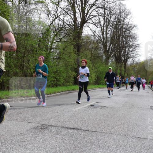 12.04.2026 - 45. Internationalen Wilhelmsburger Insellauf Yannick Fuchs http://msf.ph/oto/9505207 12.04.2026 12:55:49 Laufen 5677, 4217, 4797 meine-sportfotos.de
