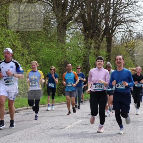12.04.2026 - 45. Internationalen Wilhelmsburger Insellauf Yannick Fuchs http://msf.ph/oto/9505225 12.04.2026 12:55:53 Laufen 4665, 5859, 3313, 4821, 14, 4099, 4044, 4100, 11100, 48974, 2584 meine-sportfotos.de