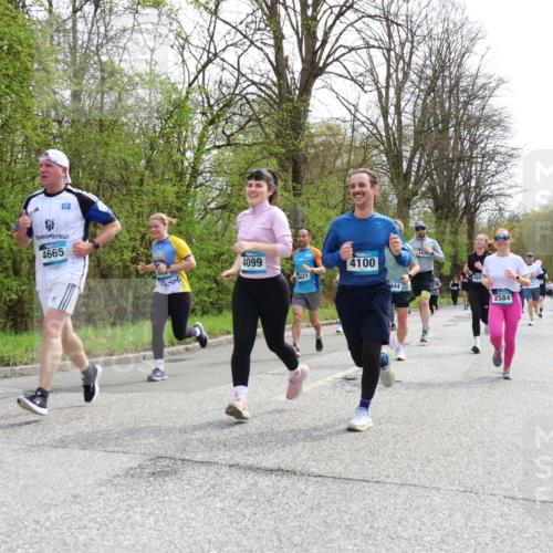 12.04.2026 - 45. Internationalen Wilhelmsburger Insellauf Yannick Fuchs http://msf.ph/oto/9505230 12.04.2026 12:55:55 Laufen 4665, 4099, 4821, 4100, 944, 2584 meine-sportfotos.de