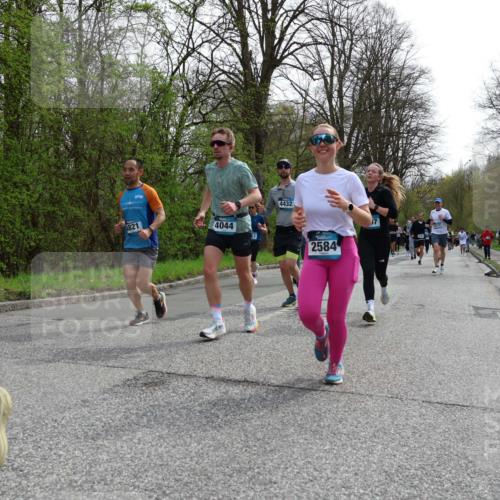 12.04.2026 - 45. Internationalen Wilhelmsburger Insellauf Yannick Fuchs http://msf.ph/oto/9505238 12.04.2026 12:55:57 Laufen 4821, 4044, 4432, 2584, 7 meine-sportfotos.de