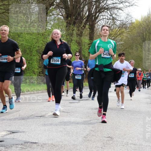 12.04.2026 - 45. Internationalen Wilhelmsburger Insellauf Yannick Fuchs http://msf.ph/oto/9505276 12.04.2026 12:56:05 Laufen 4951, 5599, 5448, 2508, 4373, 5428, 8, 2478, 5208 meine-sportfotos.de