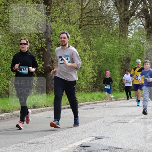 12.04.2026 - 45. Internationalen Wilhelmsburger Insellauf Yannick Fuchs http://msf.ph/oto/9505319 12.04.2026 12:56:14 Laufen 4576, 45, 4, 4842, 5144, 5208, 464, 4267 meine-sportfotos.de