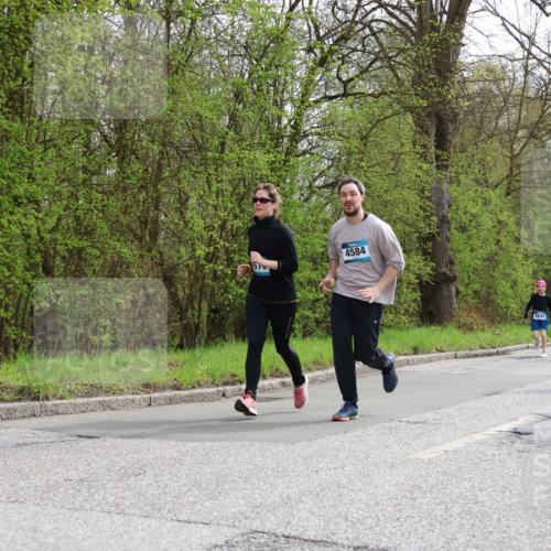 12.04.2026 - 45. Internationalen Wilhelmsburger Insellauf Yannick Fuchs http://msf.ph/oto/9505325 12.04.2026 12:56:15 Laufen 4584, 5208, 5120, 4640 meine-sportfotos.de