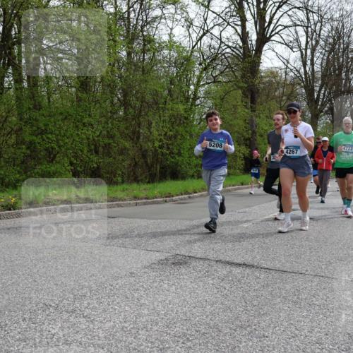 12.04.2026 - 45. Internationalen Wilhelmsburger Insellauf Yannick Fuchs http://msf.ph/oto/9505336 12.04.2026 12:56:17 Laufen 5208, 4042, 4722, 4267, 4724 meine-sportfotos.de