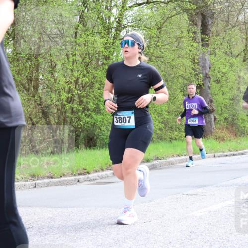 12.04.2026 - 45. Internationalen Wilhelmsburger Insellauf Yannick Fuchs http://msf.ph/oto/9505773 12.04.2026 12:58:15 Laufen 4, 3807, 4961, 1248 meine-sportfotos.de