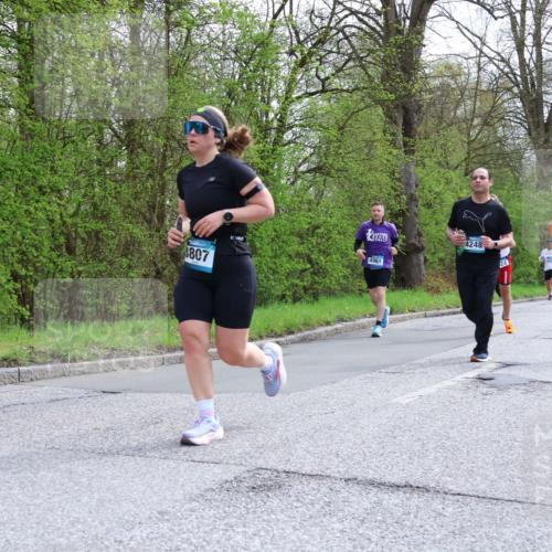 12.04.2026 - 45. Internationalen Wilhelmsburger Insellauf Yannick Fuchs http://msf.ph/oto/9505775 12.04.2026 12:58:15 Laufen 4248, 4961, 3807, 24, 3793 meine-sportfotos.de