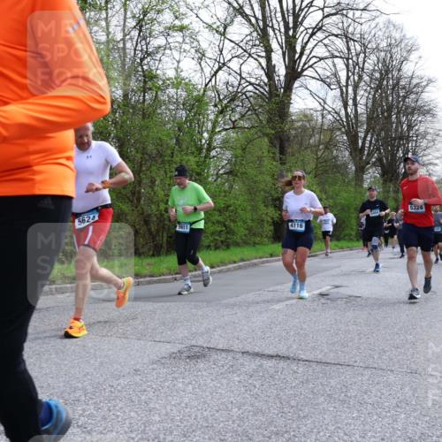 12.04.2026 - 45. Internationalen Wilhelmsburger Insellauf Yannick Fuchs http://msf.ph/oto/9505788 12.04.2026 12:58:18 Laufen 5624, 5611, 4116, 5324 meine-sportfotos.de