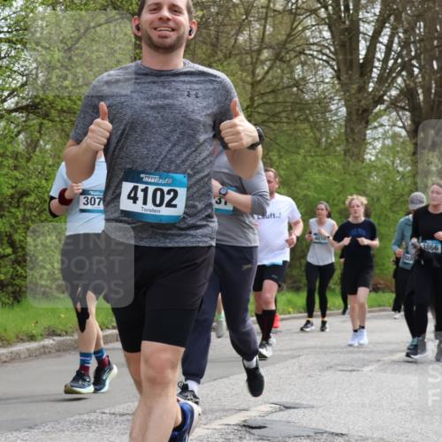 12.04.2026 - 45. Internationalen Wilhelmsburger Insellauf Yannick Fuchs http://msf.ph/oto/9505801 12.04.2026 12:58:22 Laufen 2001, 45, 4102, 307, 4010, 3056, 3866, 5760 meine-sportfotos.de