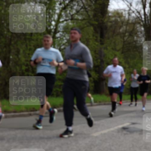 12.04.2026 - 45. Internationalen Wilhelmsburger Insellauf Yannick Fuchs http://msf.ph/oto/9505806 12.04.2026 12:58:22 Laufen  meine-sportfotos.de