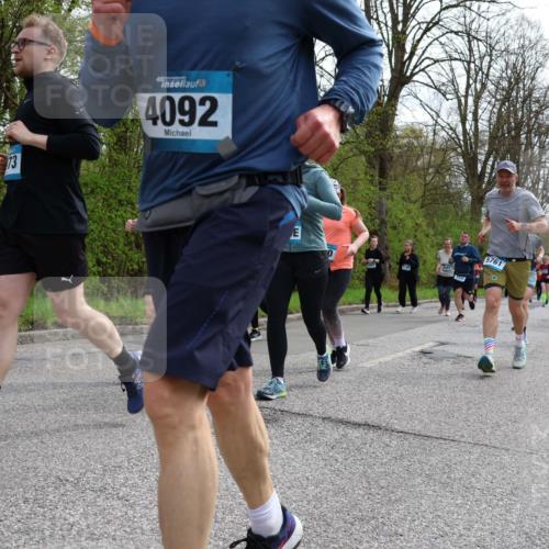12.04.2026 - 45. Internationalen Wilhelmsburger Insellauf Yannick Fuchs http://msf.ph/oto/9505826 12.04.2026 12:58:27 Laufen 73, 45, 4092, 440, 5761 meine-sportfotos.de
