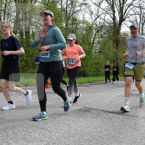 12.04.2026 - 45. Internationalen Wilhelmsburger Insellauf Yannick Fuchs http://msf.ph/oto/9505829 12.04.2026 12:58:27 Laufen 5210, 5148, 5761, 3571 meine-sportfotos.de