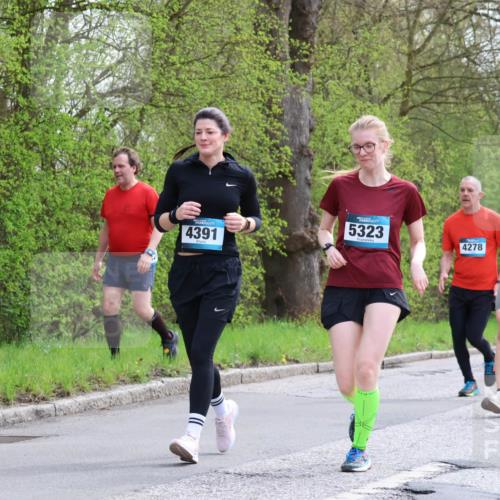 12.04.2026 - 45. Internationalen Wilhelmsburger Insellauf Yannick Fuchs http://msf.ph/oto/9505851 12.04.2026 12:58:33 Laufen 4391, 5323, 4278, 5704, 5646, 5287 meine-sportfotos.de