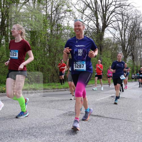 12.04.2026 - 45. Internationalen Wilhelmsburger Insellauf Yannick Fuchs http://msf.ph/oto/9505864 12.04.2026 12:58:36 Laufen 5323, 391, 57, 20, 0, 5287, 23 meine-sportfotos.de