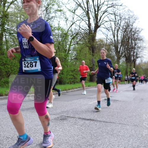 12.04.2026 - 45. Internationalen Wilhelmsburger Insellauf Yannick Fuchs http://msf.ph/oto/9505866 12.04.2026 12:58:36 Laufen 5287, 0, 2315 meine-sportfotos.de