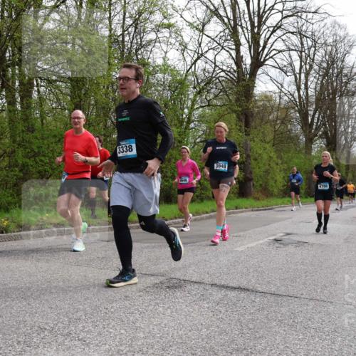 12.04.2026 - 45. Internationalen Wilhelmsburger Insellauf Yannick Fuchs http://msf.ph/oto/9505873 12.04.2026 12:58:38 Laufen 3338, 5646, 3948, 4798 meine-sportfotos.de