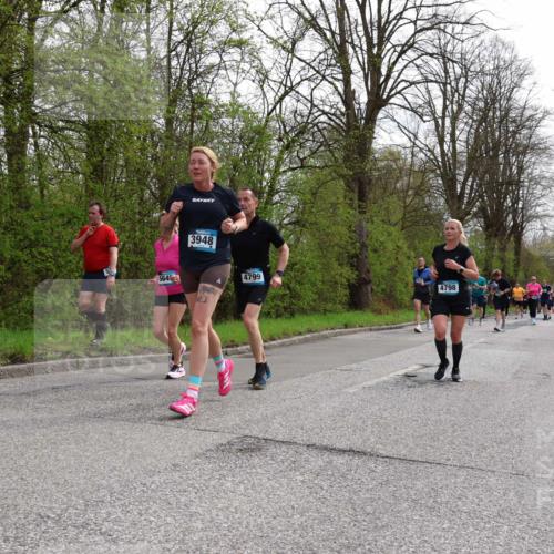 12.04.2026 - 45. Internationalen Wilhelmsburger Insellauf Yannick Fuchs http://msf.ph/oto/9505876 12.04.2026 12:58:38 Laufen 564, 3948, 4799, 4798 meine-sportfotos.de