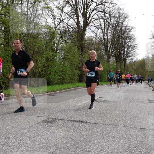 12.04.2026 - 45. Internationalen Wilhelmsburger Insellauf Yannick Fuchs http://msf.ph/oto/9505878 12.04.2026 12:58:39 Laufen 3948, 4799, 4798 meine-sportfotos.de