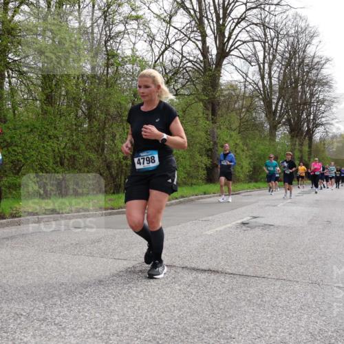 12.04.2026 - 45. Internationalen Wilhelmsburger Insellauf Yannick Fuchs http://msf.ph/oto/9505882 12.04.2026 12:58:40 Laufen 5226, 4798 meine-sportfotos.de
