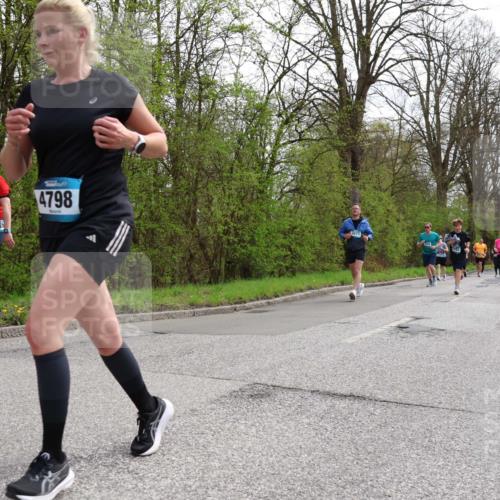 12.04.2026 - 45. Internationalen Wilhelmsburger Insellauf Yannick Fuchs http://msf.ph/oto/9505885 12.04.2026 12:58:40 Laufen 4798 meine-sportfotos.de
