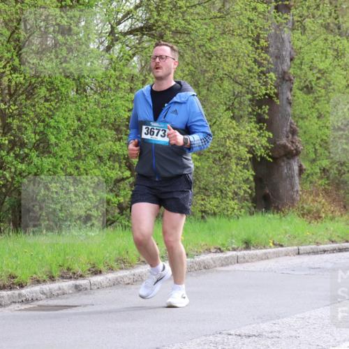 12.04.2026 - 45. Internationalen Wilhelmsburger Insellauf Yannick Fuchs http://msf.ph/oto/9505886 12.04.2026 12:58:41 Laufen 3673, 5762, 530 meine-sportfotos.de