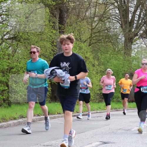 12.04.2026 - 45. Internationalen Wilhelmsburger Insellauf Yannick Fuchs http://msf.ph/oto/9505895 12.04.2026 12:58:43 Laufen 5305, 2742, 5443, 2982, 20, 5830 meine-sportfotos.de