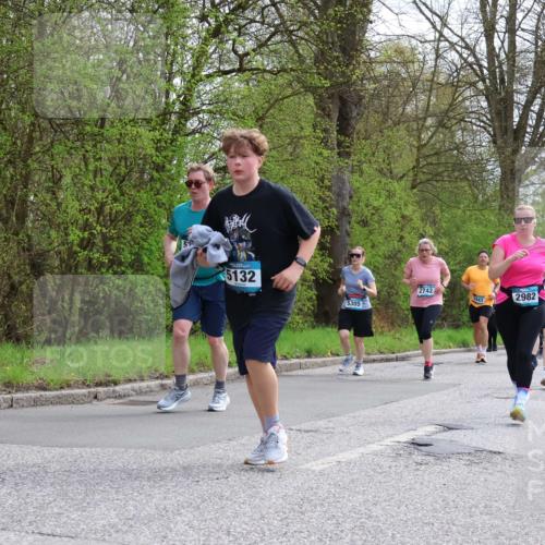 12.04.2026 - 45. Internationalen Wilhelmsburger Insellauf Yannick Fuchs http://msf.ph/oto/9505899 12.04.2026 12:58:44 Laufen 5132, 2742, 2982, 15830, 5305, 4230 meine-sportfotos.de