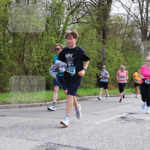 12.04.2026 - 45. Internationalen Wilhelmsburger Insellauf Yannick Fuchs http://msf.ph/oto/9505900 12.04.2026 12:58:44 Laufen 5132, 5305, 2742, 443, 2982, 201, 5830 meine-sportfotos.de