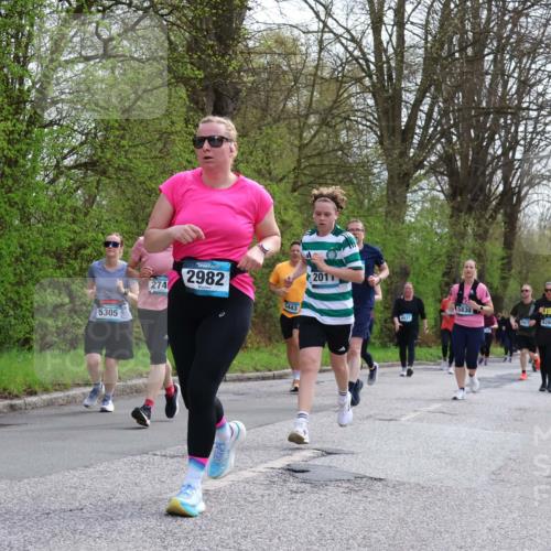 12.04.2026 - 45. Internationalen Wilhelmsburger Insellauf Yannick Fuchs http://msf.ph/oto/9505906 12.04.2026 12:58:45 Laufen 5305, 274, 2982, 443, 201, 4437, 5830, 44280 meine-sportfotos.de
