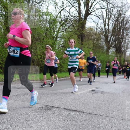 12.04.2026 - 45. Internationalen Wilhelmsburger Insellauf Yannick Fuchs http://msf.ph/oto/9505912 12.04.2026 12:58:46 Laufen 2982, 2742, 2011, 35, 5430 meine-sportfotos.de