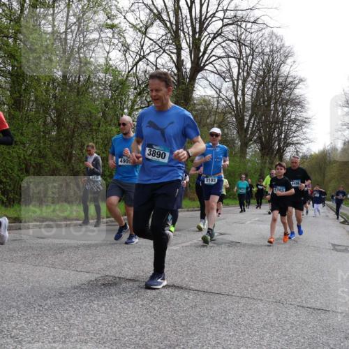 12.04.2026 - 45. Internationalen Wilhelmsburger Insellauf Yannick Fuchs http://msf.ph/oto/9505943 12.04.2026 12:58:54 Laufen 2714, 4909, 3890, 2103, 4496, 5203 meine-sportfotos.de