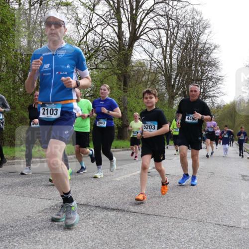 12.04.2026 - 45. Internationalen Wilhelmsburger Insellauf Yannick Fuchs http://msf.ph/oto/9505949 12.04.2026 12:58:55 Laufen 4436, 443, 2103, 2943, 5203, 56, 2891, 4496 meine-sportfotos.de