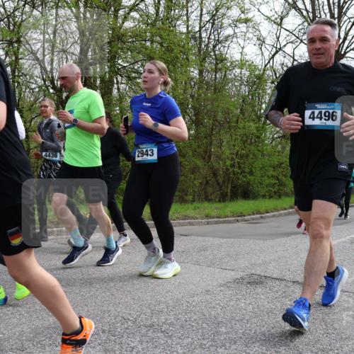 12.04.2026 - 45. Internationalen Wilhelmsburger Insellauf Yannick Fuchs http://msf.ph/oto/9505957 12.04.2026 12:58:56 Laufen 4496, 4436, 2943, 4356 meine-sportfotos.de