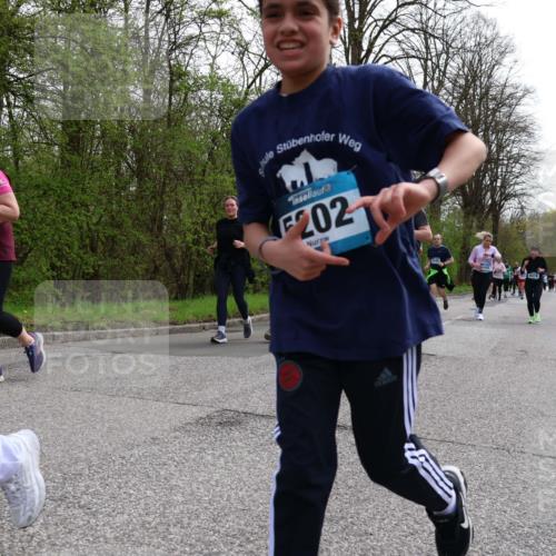 12.04.2026 - 45. Internationalen Wilhelmsburger Insellauf Yannick Fuchs http://msf.ph/oto/9505980 12.04.2026 12:59:01 Laufen 3868, 202, 4416 meine-sportfotos.de