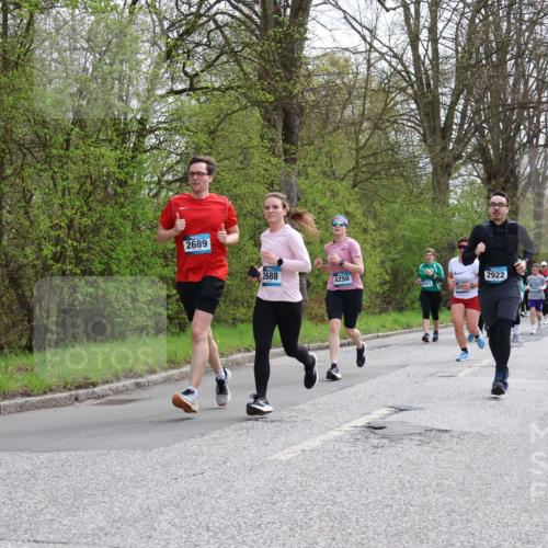 12.04.2026 - 45. Internationalen Wilhelmsburger Insellauf Yannick Fuchs http://msf.ph/oto/9506008 12.04.2026 12:59:07 Laufen 2689, 2688, 4250, 5431, 2922 meine-sportfotos.de