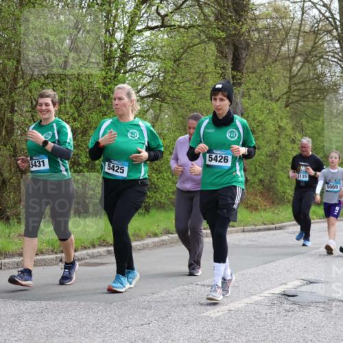 12.04.2026 - 45. Internationalen Wilhelmsburger Insellauf Yannick Fuchs http://msf.ph/oto/9506037 12.04.2026 12:59:13 Laufen 5431, 5425, 5426, 3135, 5069, 5078, 2121, 5776 meine-sportfotos.de
