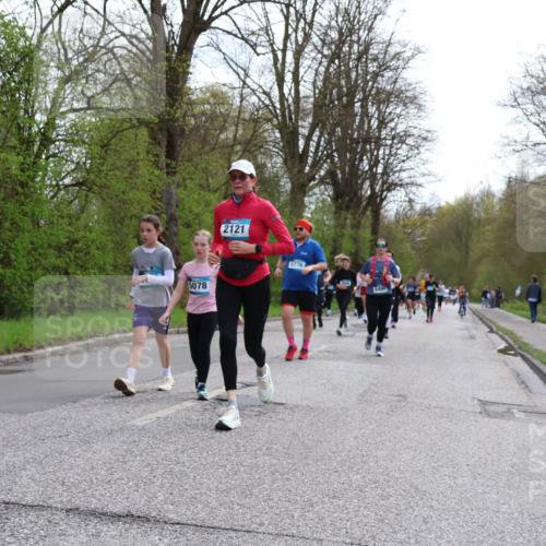 12.04.2026 - 45. Internationalen Wilhelmsburger Insellauf Yannick Fuchs http://msf.ph/oto/9506051 12.04.2026 12:59:16 Laufen 3135, 5078, 2121, 5776, 5494 meine-sportfotos.de