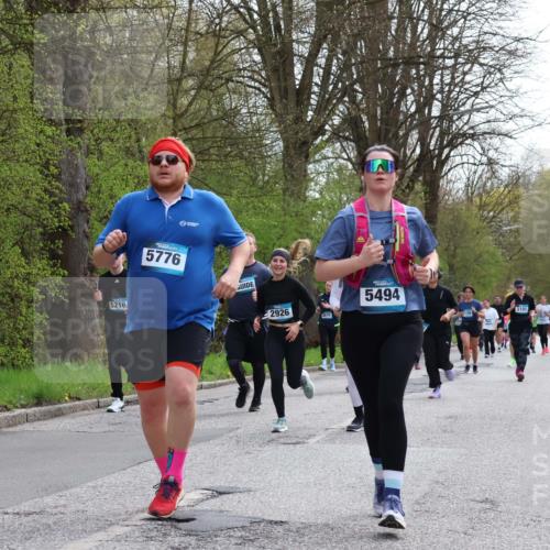 12.04.2026 - 45. Internationalen Wilhelmsburger Insellauf Yannick Fuchs http://msf.ph/oto/9506056 12.04.2026 12:59:18 Laufen 5216, 5776, 2926, 5494, 2129, 3101 meine-sportfotos.de