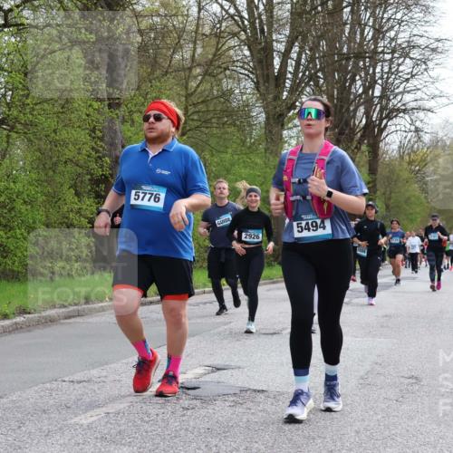 12.04.2026 - 45. Internationalen Wilhelmsburger Insellauf Yannick Fuchs http://msf.ph/oto/9506058 12.04.2026 12:59:18 Laufen 5776, 2926, 5494, 2889, 2129, 3101 meine-sportfotos.de