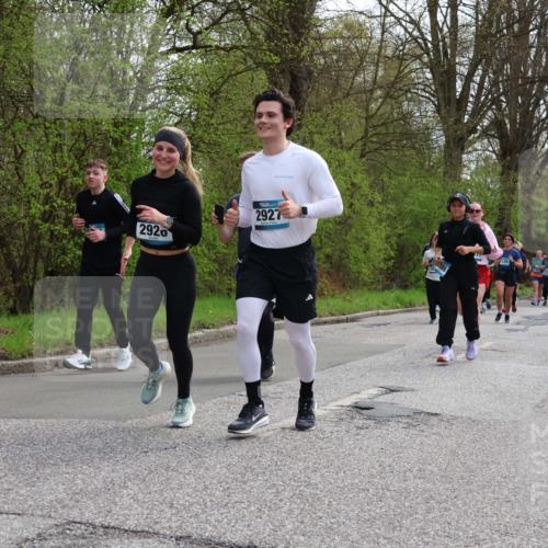 12.04.2026 - 45. Internationalen Wilhelmsburger Insellauf Yannick Fuchs http://msf.ph/oto/9506067 12.04.2026 12:59:21 Laufen 2926, 2927, 2129, 3101 meine-sportfotos.de