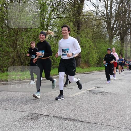 12.04.2026 - 45. Internationalen Wilhelmsburger Insellauf Yannick Fuchs http://msf.ph/oto/9506068 12.04.2026 12:59:21 Laufen 5216, 2927, 3101 meine-sportfotos.de
